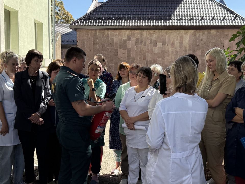 Для сотрудников ответственных за пожарную безопасность, ГБУЗ «Свердловской центральной городской больницы» была проведена лекция на тему: Для сотрудников ответственных за пожарную безопасность, ГБУЗ «Свердловской центральной городской больницы» была проведена лекция на тему: