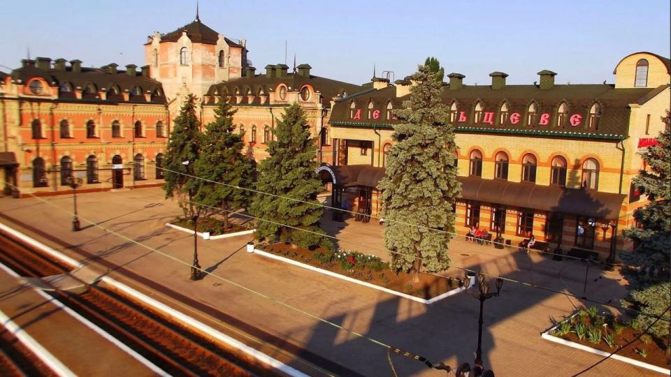 Попаснянской транспортной прокуратурой приняты меры реагирования по факту нарушения законодательства при использовании объектов федерального имущества