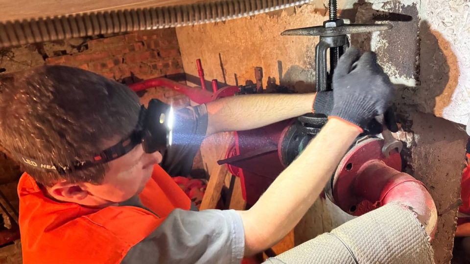 Заместитель Главы администрации Луганска Юлия Бугаева приняла участие в совместном с "Единой управляющей компанией" мероприятии по контролю подготовки жилого фонда города к отопительному сезону