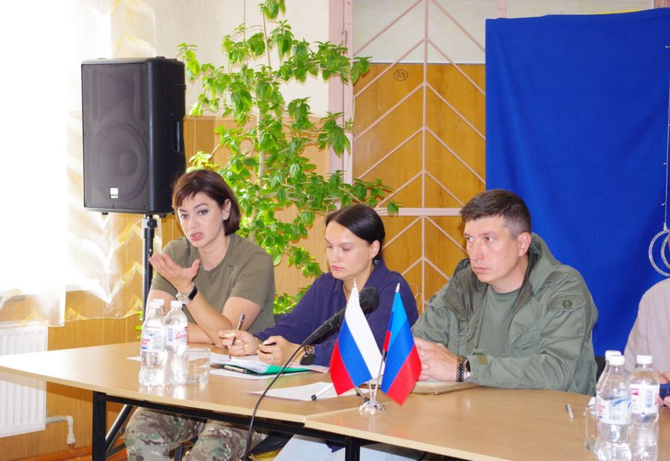 ������ ����������: ������� � ������� ������ ������� ������� � ������������� ������� ����� ���������� ��������� � ���, ��������� ��� ��������� �������, � �������������� �� ������ �������� � ��� ����� �������