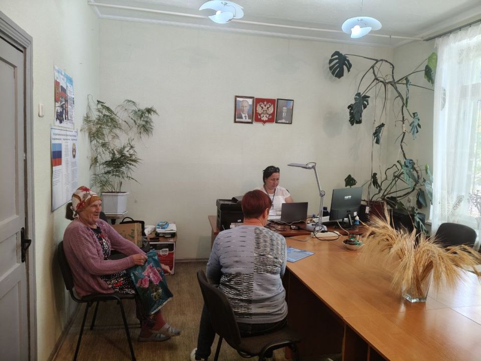 Чугинским отделом жизнеобеспечения ежедневно ведётся приём граждан населённых пунктов по различным вопросам Чугинским отделом жизнеобеспечения ежедневно ведётся приём граждан населённых пунктов по различным вопросам