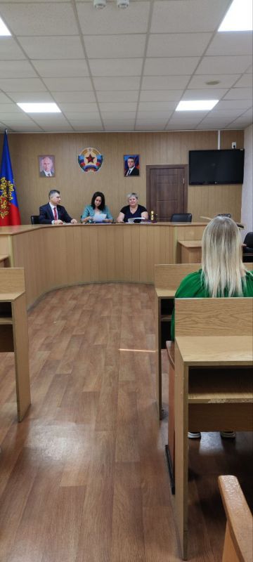 Андрей Рубанцов: Кадры решают всё!. В Администрации городского округа город Ровеньки состоялось заседание Единой кадровой комиссии муниципального образования городской округ город Ровеньки Луганской Народной Республики