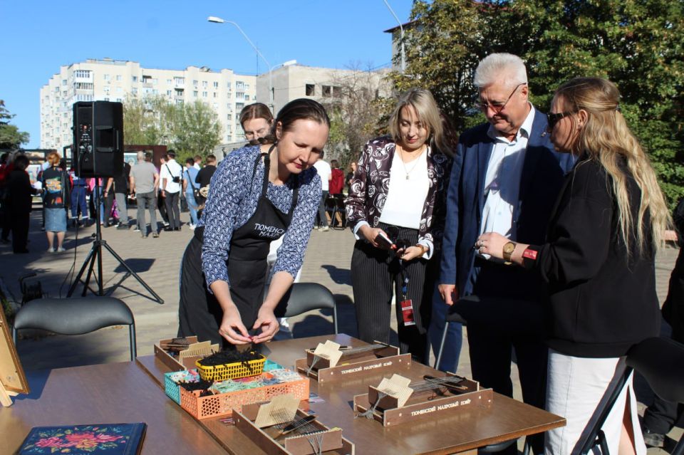 Сергей Козенко: Сегодня принял участие в открытии арт-лаборатории проекта «Твоя история», посвященной Году защитника Отечества Сергей Козенко: Сегодня принял участие в открытии арт-лаборатории проекта «Твоя история», посвященной Году защитника Отечества
