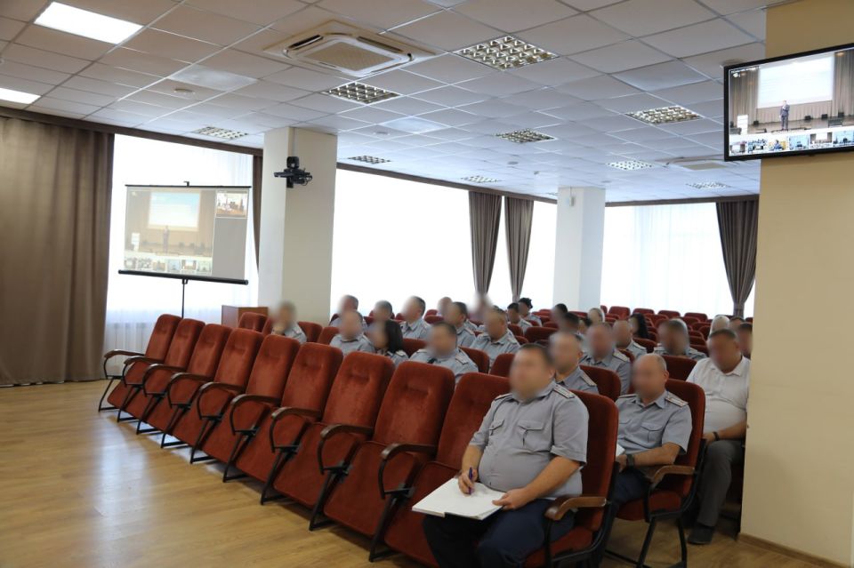 Личный состав УФСИН России по Луганской Народной Республике принял участие в семинаре «Внедрение принципов и стандартов клиентоцентричности в деятельность уголовно-исполнительной системы Российской Федерации» Личный состав УФСИН России по Луганской Народной Республике принял участие в семинаре «Внедрение принципов и стандартов клиентоцентричности в деятельность уголовно-исполнительной системы Российской Федерации»