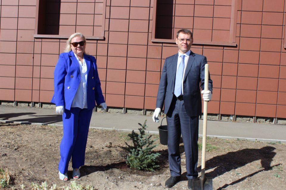 ������������� ������� ���� � ����� 100-����� �������� ������