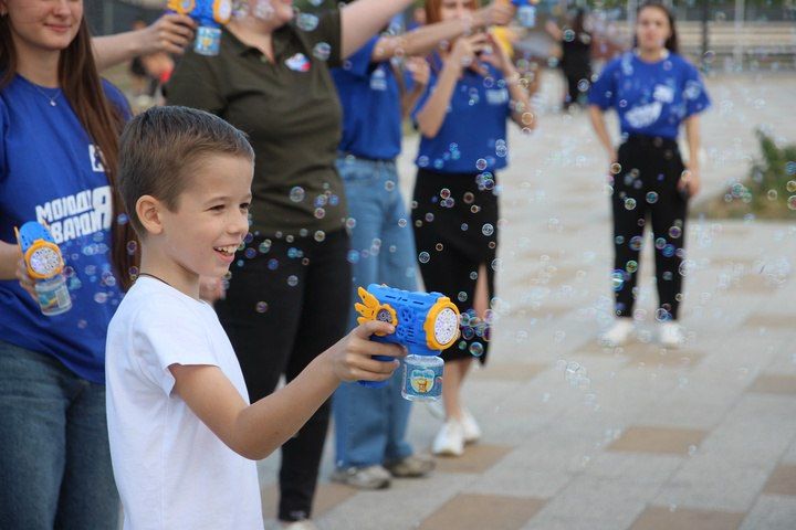 Аквагрим, конкурс рисунков, эстафеты и море подарков: В кануну Дня города для юных луганчан устроили праздник Аквагрим, конкурс рисунков, эстафеты и море подарков: В кануну Дня города для юных луганчан устроили праздник