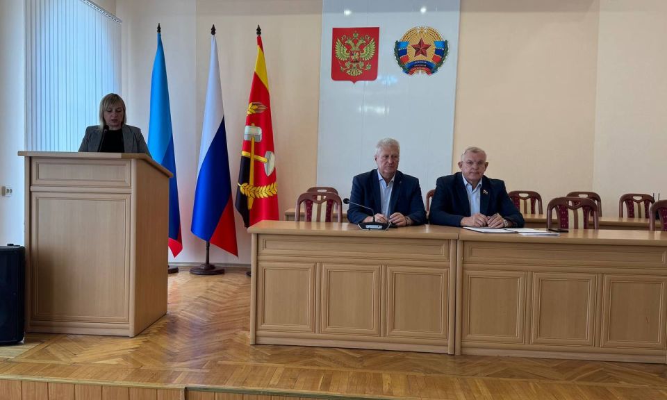 Сергей Козенко: Сегодня принял участие в XXXIХ заседании Совета Краснодонского муниципального округа Сергей Козенко: Сегодня принял участие в XXXIХ заседании Совета Краснодонского муниципального округа
