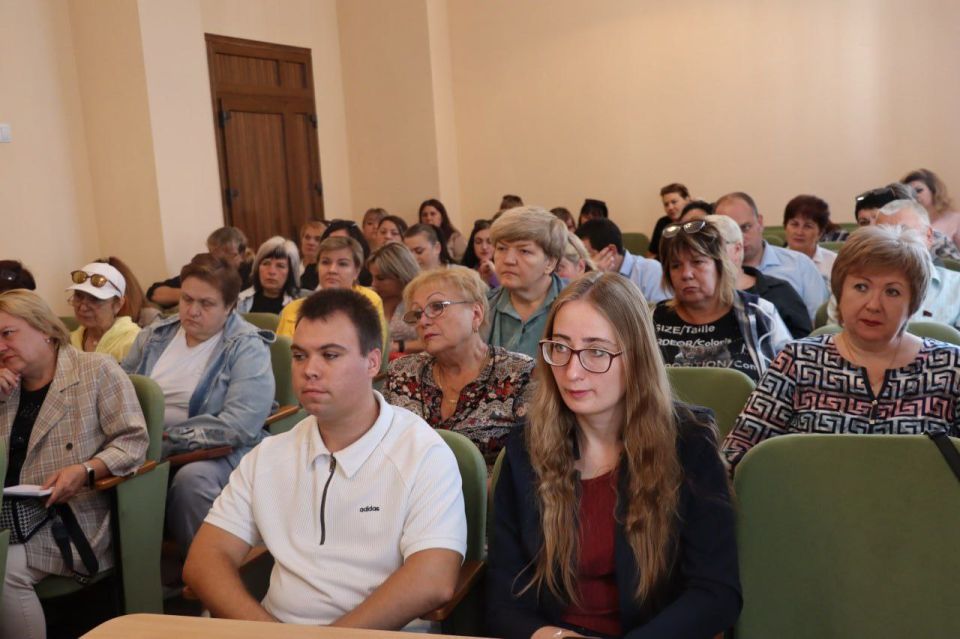 Что такое ТОС? С какой целью создаются, примеры деятельности, финансирование и многие другие вопросы обсудили в городской Администрации с представителями профсоюзных организаций и инициативными жителями города Что такое ТОС? С какой целью создаются, примеры деятельности, финансирование и многие другие вопросы обсудили в городской Администрации с представителями профсоюзных организаций и инициативными жителями города