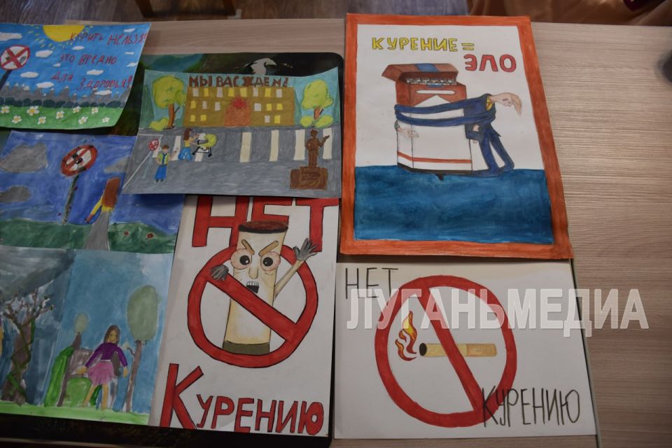В стенах Кировской детской школы искусств прошла акция «В объятиях табачного дыма» В стенах Кировской детской школы искусств прошла акция «В объятиях табачного дыма»