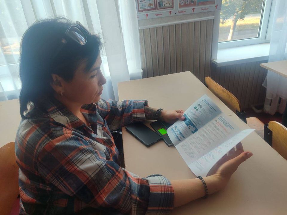 Цена опасного подарка: Алчевские полицейские просят родителей не покупать детям скутеры и мотоциклы Цена опасного подарка: Алчевские полицейские просят родителей не покупать детям скутеры и мотоциклы