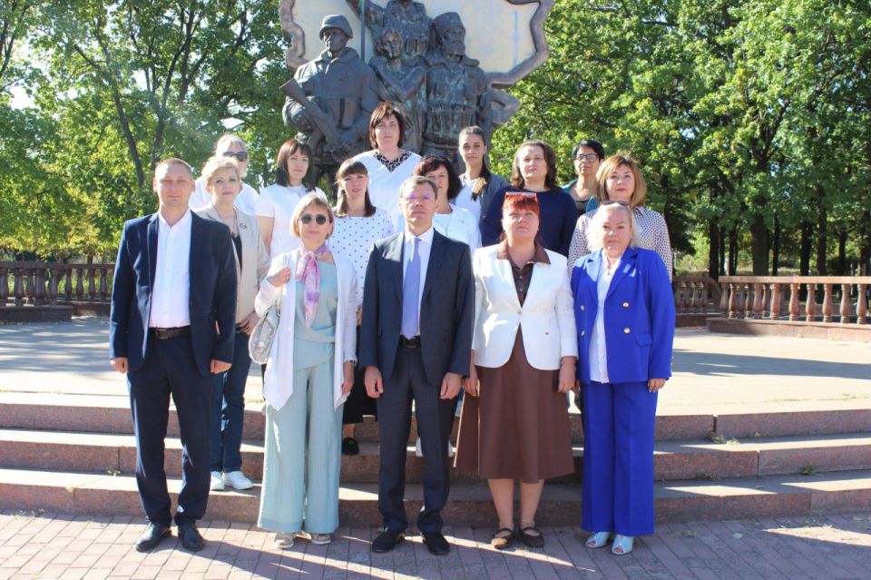 � ������ �����������, ����������� 100-����� �������� ������ ���, � ��������� ���� �������� ������ ���������� ��������� ���������� ������, � ������� ������� ������� ����������� ������������ ������������ ��������� ���������...