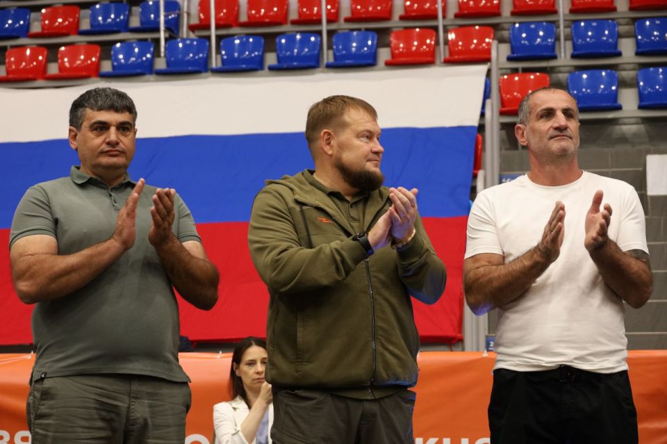 Денис Колесников принял участие в городском фестивале «Территория спорта», приуроченном ко Дню города Денис Колесников принял участие в городском фестивале «Территория спорта», приуроченном ко Дню города