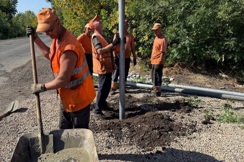 ОБЗОР ПРЕССЫ. «ВОСТОЧНЫЙ ЭКСПРЕСС»: Дороги продолжают приводить в порядок ОБЗОР ПРЕССЫ. «ВОСТОЧНЫЙ ЭКСПРЕСС»: Дороги продолжают приводить в порядок