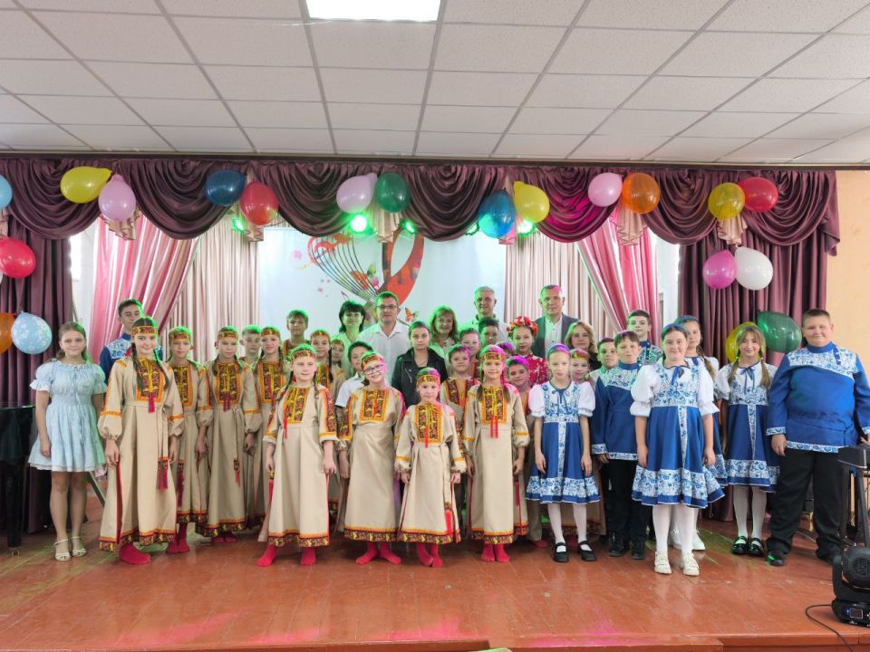 В городе Брянка состоялось долгожданное событие – после капитального ремонта внутренних помещений открылась обновленная детская школа искусств В городе Брянка состоялось долгожданное событие – после капитального ремонта внутренних помещений открылась обновленная детская школа искусств