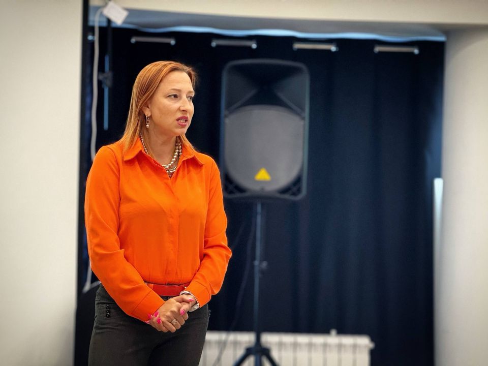 ������� ���������� � ������������� �� ������� � ���� ������