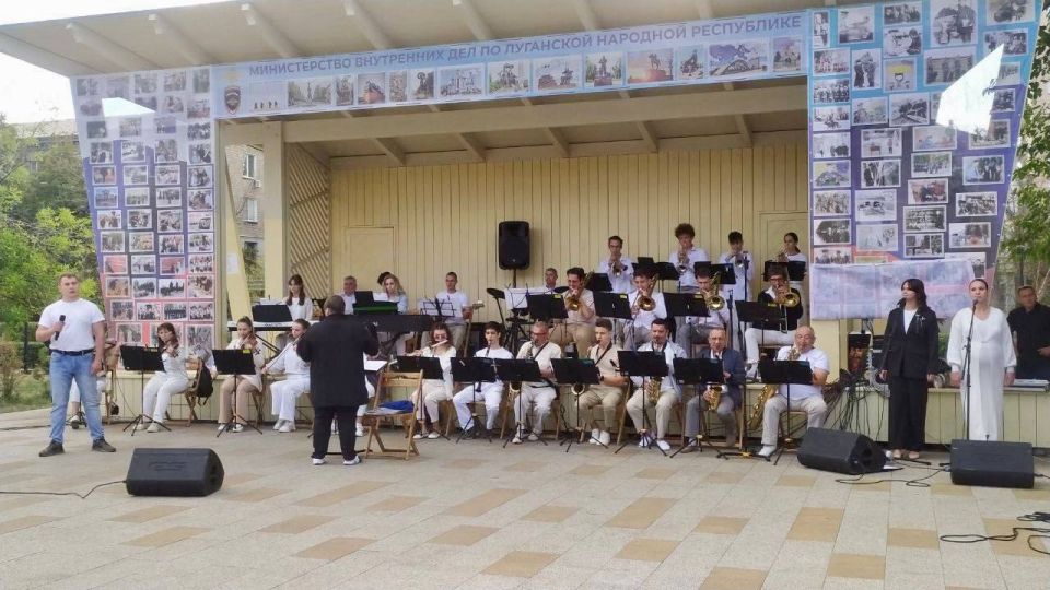 ����� ��������� ������ � ����� ������ �������� ����� ����������� ������� � ������ ����� ������ �������� �������, ����������� 230-����� ��������� ��������