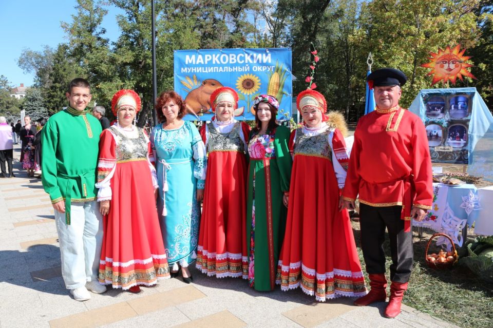 Сотрудники МБУ "Марковский районный дом культуры" приняли участие в Открытом Республиканском фестивале семейного творчества и национальных культур "СОЗВЕЗДИЕ МИРА И СОГЛАСИЯ" 2025! Сотрудники МБУ "Марковский районный дом культуры" приняли участие в Открытом Республиканском фестивале семейного творчества и национальных культур "СОЗВЕЗДИЕ МИРА И СОГЛАСИЯ" 2025!