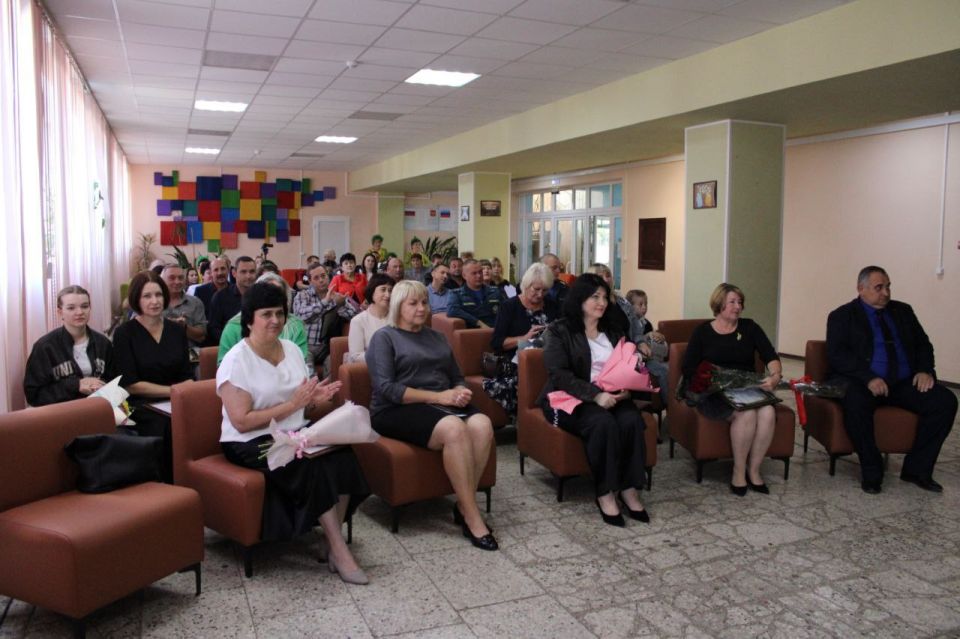 В рамках празднования 275-летнего юбилея поселка Троицкое и в Год защитника Отечества особые слова благодарности прозвучали в адрес тех, кто проявил активную жизненную позицию и вкладывает свои силы в общественную... В рамках празднования 275-летнего юбилея поселка Троицкое и в Год защитника Отечества особые слова благодарности прозвучали в адрес тех, кто проявил активную жизненную позицию и вкладывает свои силы в общественную...
