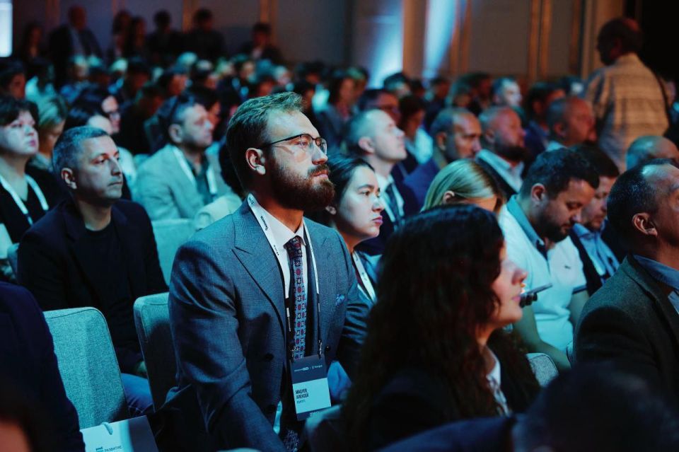 Леонид Пасечник: На конференции по развитию исторических территорий и Крыма особое внимание уделили жилищному строительству Леонид Пасечник: На конференции по развитию исторических территорий и Крыма особое внимание уделили жилищному строительству