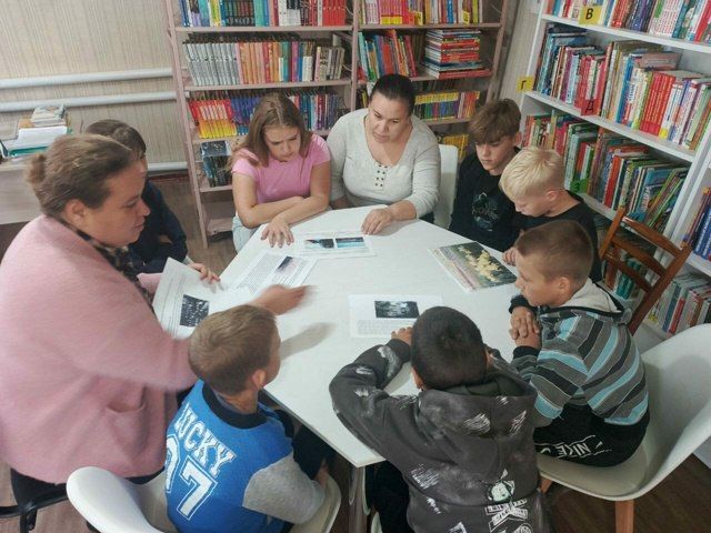 В Юрьевской библиотеке прошел вечер-путешествие В Юрьевской библиотеке прошел вечер-путешествие