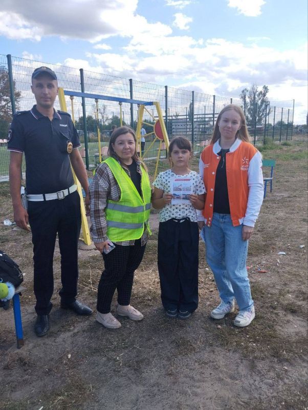 В Старобельске сотрудники Госавтоинспекции проводят профилактические беседы В Старобельске сотрудники Госавтоинспекции проводят профилактические беседы