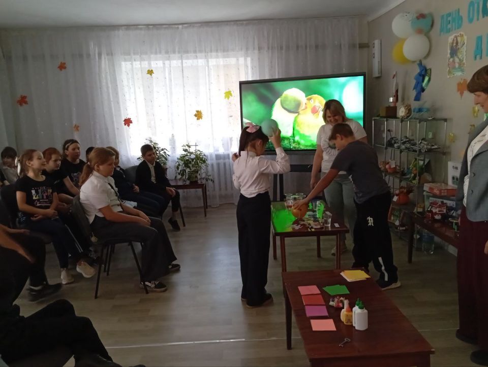 Сегодня Ровеньковский детский центр научно-технического творчества распахнул двери в новый 2025-2026 учебный год Сегодня Ровеньковский детский центр научно-технического творчества распахнул двери в новый 2025-2026 учебный год