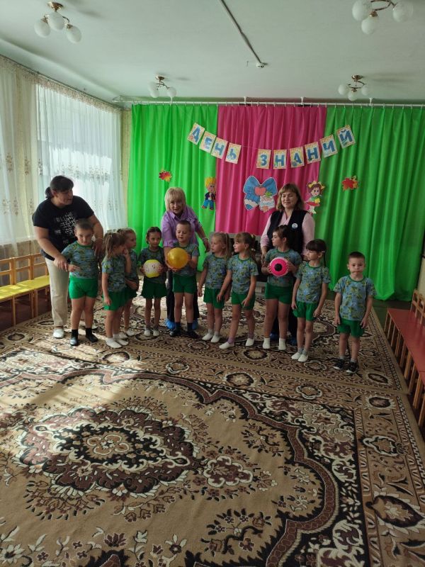 В рамках партпроекта «Здоровое будущее» Координатор Татьяна Пономарева совместно с муниципальным депутатом Еленой Сычевой посетили ГБУ Дошкольного образования ЛНР Станично-Луганский ясли-сад «Сказка» В рамках партпроекта «Здоровое будущее» Координатор Татьяна Пономарева совместно с муниципальным депутатом Еленой Сычевой посетили ГБУ Дошкольного образования ЛНР Станично-Луганский ясли-сад «Сказка»