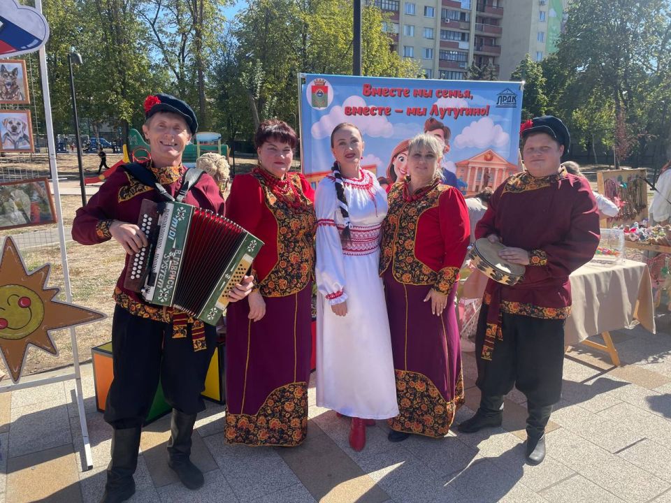 Творчество и традиции Лутугинщины — на большом празднике культур в честь 230-летия Луганска! Творчество и традиции Лутугинщины — на большом празднике культур в честь 230-летия Луганска!