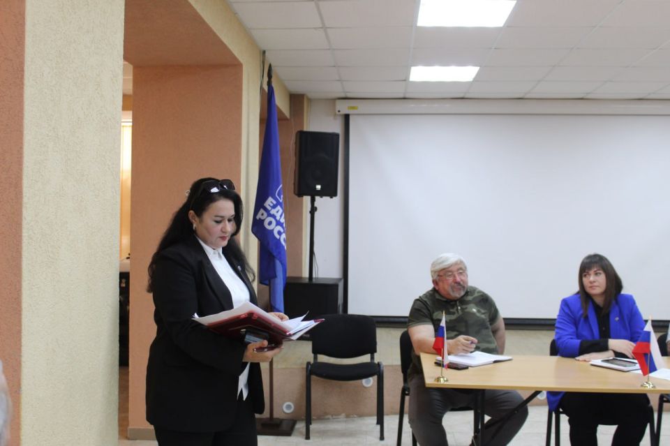 Виталий Коваленко: Сегодня провел еженедельное аппаратное совещание с начальниками структурных подразделений администрации, руководителями предприятий, учреждений и организаций Беловодского муниципального округа Виталий Коваленко: Сегодня провел еженедельное аппаратное совещание с начальниками структурных подразделений администрации, руководителями предприятий, учреждений и организаций Беловодского муниципального округа