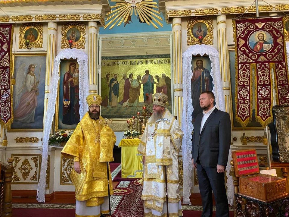 Денис Мирошниченко принял участие в архиерейской службе в день юбилея Николо-Преображенского собора Денис Мирошниченко принял участие в архиерейской службе в день юбилея Николо-Преображенского собора