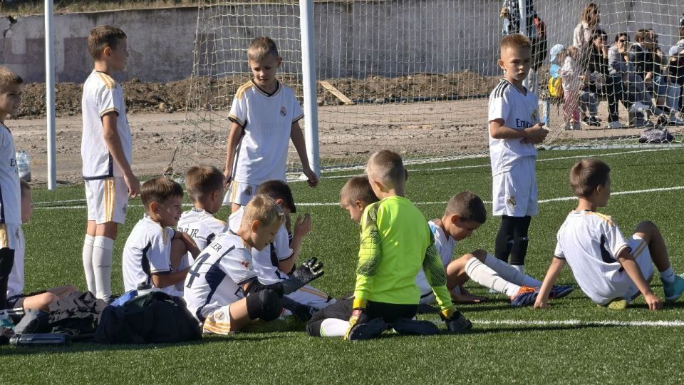 14 сентября состоялись игры II круга Первенства по футболу Луганской Народной Республике, в которых успешно выступили команды Краснодонской спортивной школы 2016 и 2013-2014 годов рождения под руководством тренера Алексея... 14 сентября состоялись игры II круга Первенства по футболу Луганской Народной Республике, в которых успешно выступили команды Краснодонской спортивной школы 2016 и 2013-2014 годов рождения под руководством тренера Алексея...