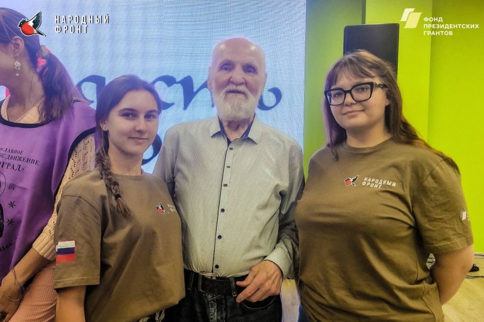 Интересная встреча с писателями! Интересная встреча с писателями!