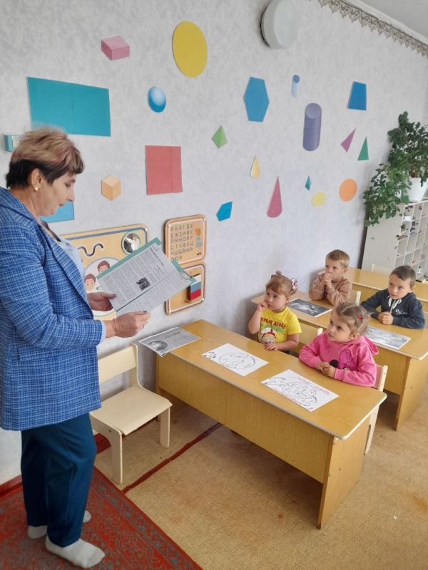В рамках Международного дня Мира в библиотеках Меловского муниципального округа, прошли мероприятия, направленные на развитие творческих способностей детей, формирование у них чувства ответственности за сохранение мира на... В рамках Международного дня Мира в библиотеках Меловского муниципального округа, прошли мероприятия, направленные на развитие творческих способностей детей, формирование у них чувства ответственности за сохранение мира на...