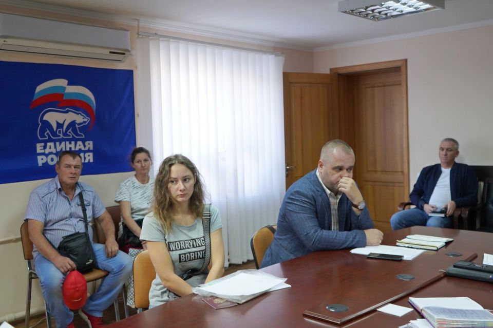 Андрей Сухачев: В ходе очередного приема совместно с представителями структурных подразделений Администрации и "Единой управляющей компании" рассмотрели шесть обращений граждан Андрей Сухачев: В ходе очередного приема совместно с представителями структурных подразделений Администрации и "Единой управляющей компании" рассмотрели шесть обращений граждан