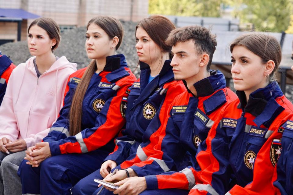 Спасатели начинаются здесь Спасатели начинаются здесь