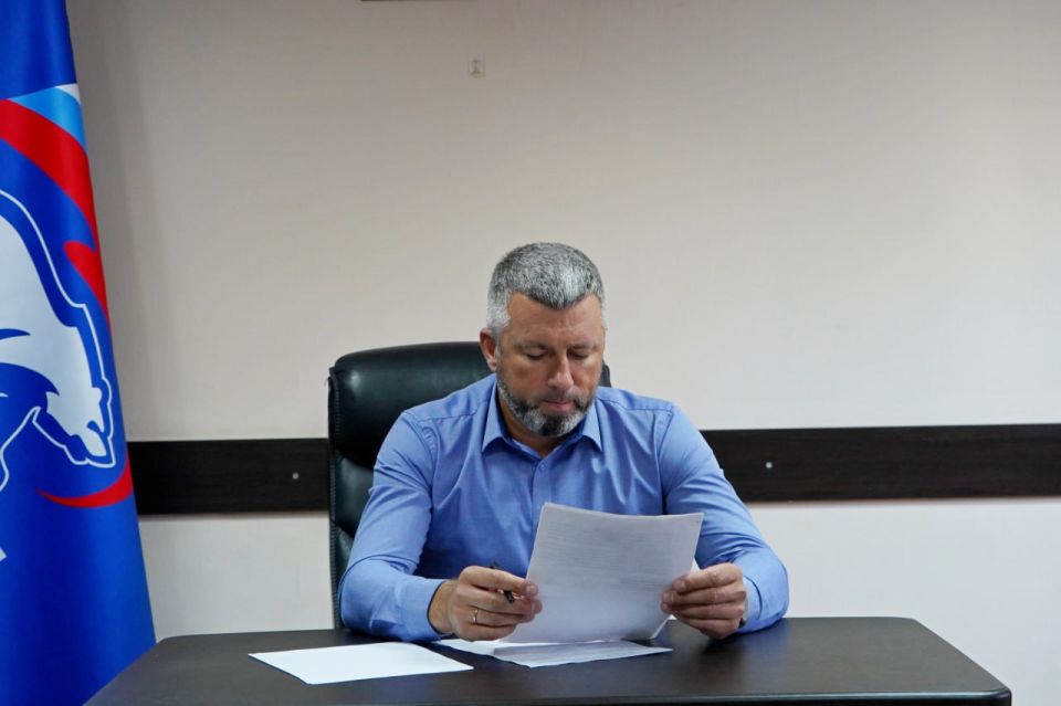 Андрей Сухачев: В ходе очередного приема совместно с представителями структурных подразделений Администрации и "Единой управляющей компании" рассмотрели шесть обращений граждан Андрей Сухачев: В ходе очередного приема совместно с представителями структурных подразделений Администрации и "Единой управляющей компании" рассмотрели шесть обращений граждан