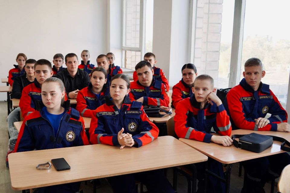 Спасатели начинаются здесь Спасатели начинаются здесь