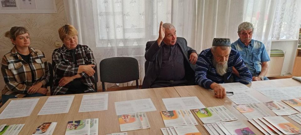 Пенсионеры из ЛНР осваивают компьютерную грамотность и беседуют с медиками в центрах общения Пенсионеры из ЛНР осваивают компьютерную грамотность и беседуют с медиками в центрах общения