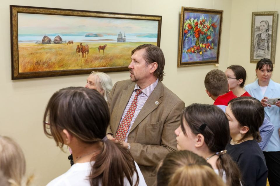 Денис Колесников принял участие в открытии выставки члена Союза художников России Бориса Клементьева «Русский мир» Денис Колесников принял участие в открытии выставки члена Союза художников России Бориса Клементьева «Русский мир»