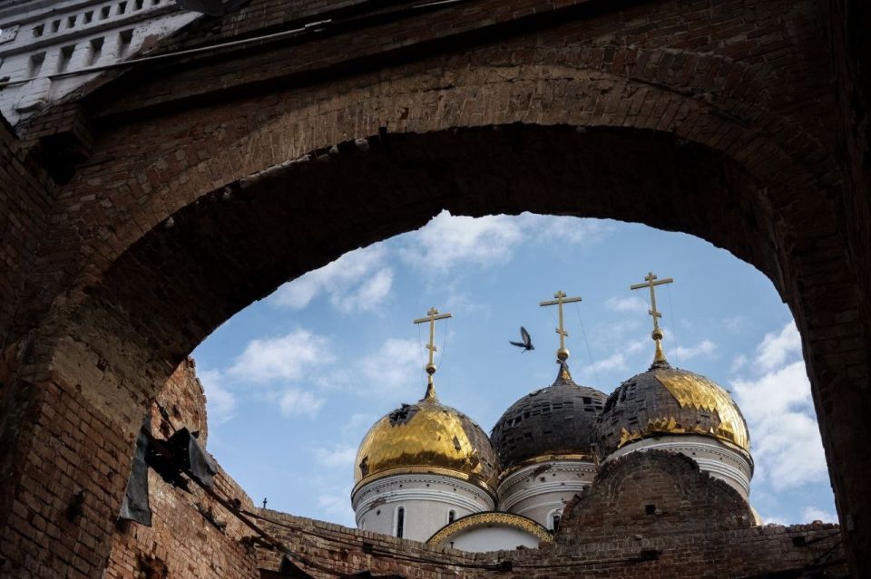 25 сентября Владимир Шахрин вновь выступит в роли драматического чтеца: проект «Новороссия» будет показан в Театре Мастерская «12» Никиты Михалкова 25 сентября Владимир Шахрин вновь выступит в роли драматического чтеца: проект «Новороссия» будет показан в Театре Мастерская «12» Никиты Михалкова
