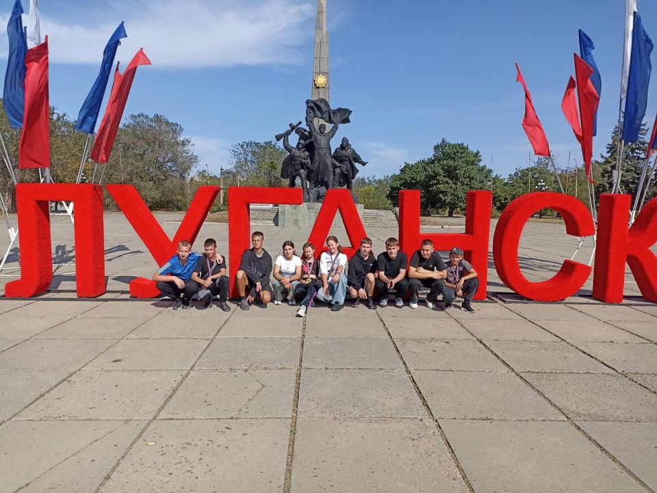 Андрей Рубанцов: Легкоатлеты Спортивной школы города Ровеньки приняли участие в республиканских соревнованиях по лёгкой атлетике "Шиповка юных" среди юношей и девушек 10-15 лет, которые проходили в городе Луганске Андрей Рубанцов: Легкоатлеты Спортивной школы города Ровеньки приняли участие в республиканских соревнованиях по лёгкой атлетике "Шиповка юных" среди юношей и девушек 10-15 лет, которые проходили в городе Луганске