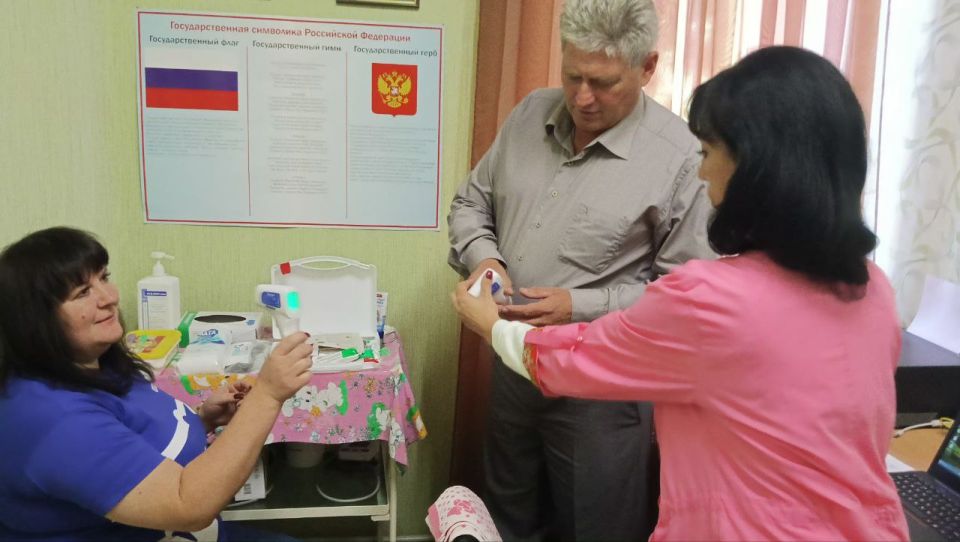 «Здоровое будущее»: Единороссы проверили состояние медицинского кабинета детского сада в Меловом «Здоровое будущее»: Единороссы проверили состояние медицинского кабинета детского сада в Меловом