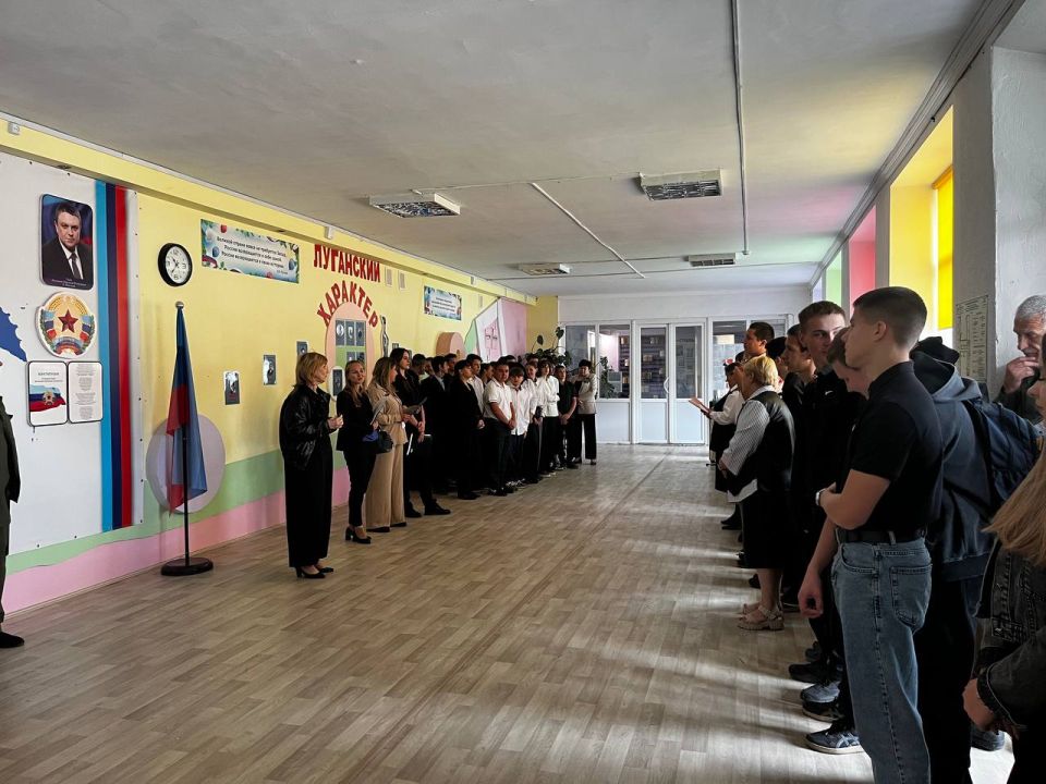 В Белокуракинской школе №1, Белокуракинской школе №2 и Нещеретовской школе №4 состоялся образовательный рейд под названием "Урок" В Белокуракинской школе №1, Белокуракинской школе №2 и Нещеретовской школе №4 состоялся образовательный рейд под названием "Урок"