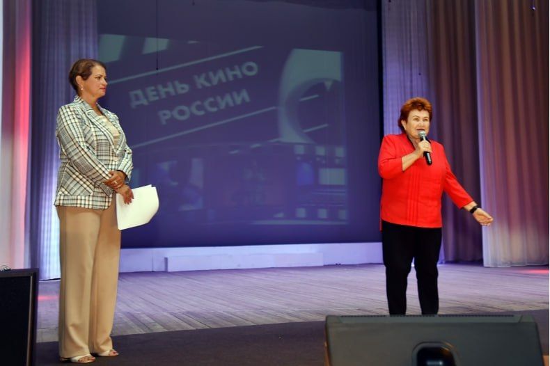 Свердловская Народная киностудия «Горизонт» подвела итоги годовой работы Свердловская Народная киностудия «Горизонт» подвела итоги годовой работы