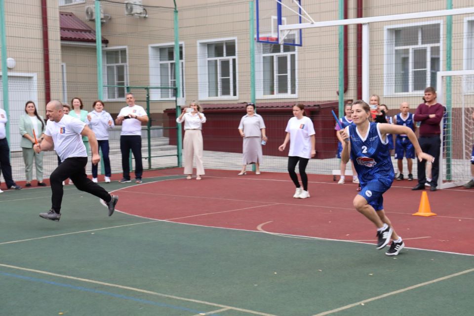 Укрепляя связи: в Антраците прошла Спартакиада учителей из ЛНР и Ставропольского края Укрепляя связи: в Антраците прошла Спартакиада учителей из ЛНР и Ставропольского края