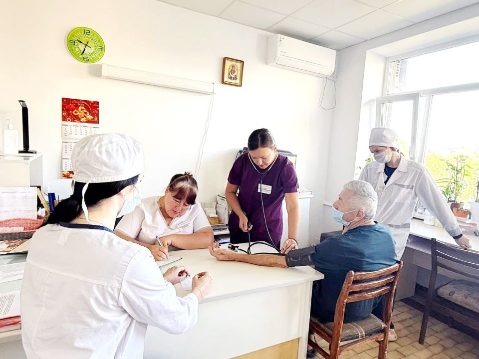 В Луганской городской больнице № 1 провели акцию ко всемирному дню здоровья В Луганской городской больнице № 1 провели акцию ко всемирному дню здоровья