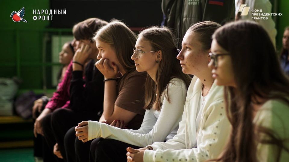 В Новопскове открыли новое отделение Молодежки Народного Фронта! В Новопскове открыли новое отделение Молодежки Народного Фронта!