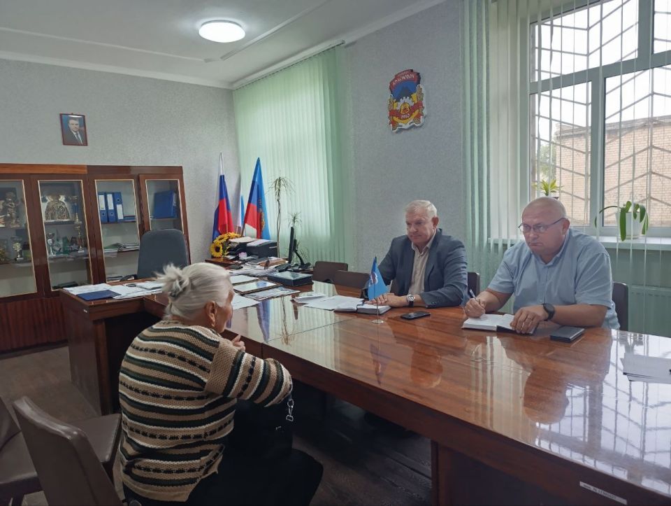 Владимир Шавлай: Выездной прием граждан депутатами от партии "Единая Россия" Владимир Шавлай: Выездной прием граждан депутатами от партии "Единая Россия"