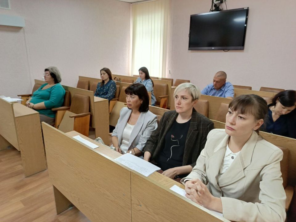 Поддержка семей героев: в Ровеньках состоялось заседание рабочей группы по решению социальных вопросов и вопросов трудоустройства ветеранов боевых действий и членов семей погибших и пропавших без вести военнослужащих Поддержка семей героев: в Ровеньках состоялось заседание рабочей группы по решению социальных вопросов и вопросов трудоустройства ветеранов боевых действий и членов семей погибших и пропавших без вести военнослужащих