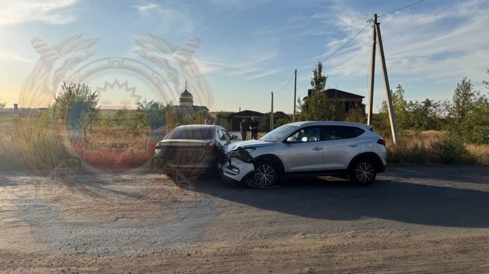 Сотрудники полиции проводят проверку по факту ДТП, в котором пострадал несовершеннолетний пассажир